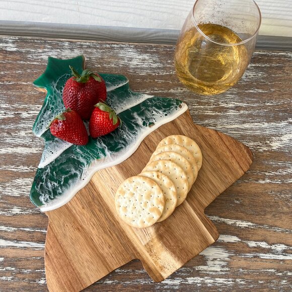 CHRISTMAS TREE Ocean Waves Resin Wooden Cutting Board Charcuterie Board Tray - Picture 2 of 4